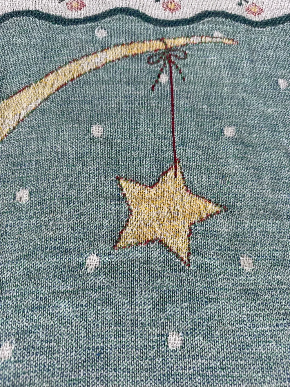 VTG Celestial Crescent Moon Face Sleeping Baby Woven Throw Blanket 41x52 GUC